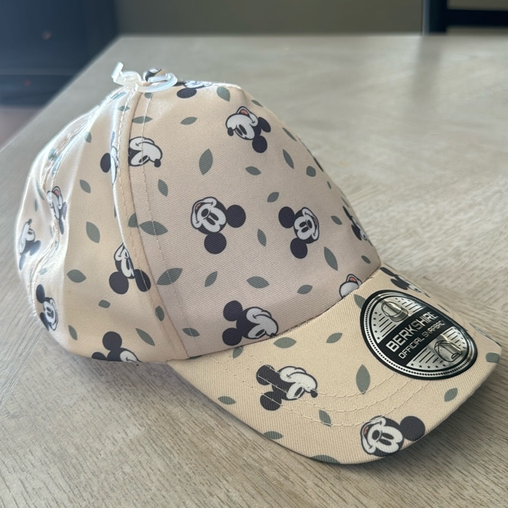 Berkshire Mickey Mouse hat for toddlers